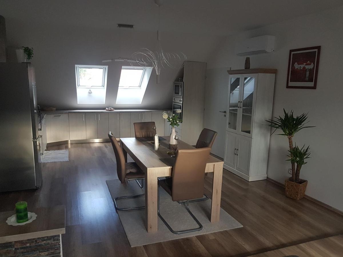 Ubytovani U Spacku Palava Novosedly  Exterior foto