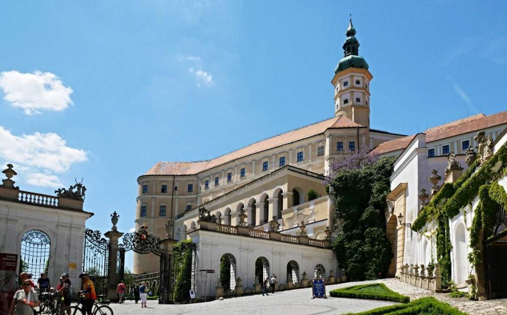 Ubytovani U Spacku Palava Novosedly  Exterior foto