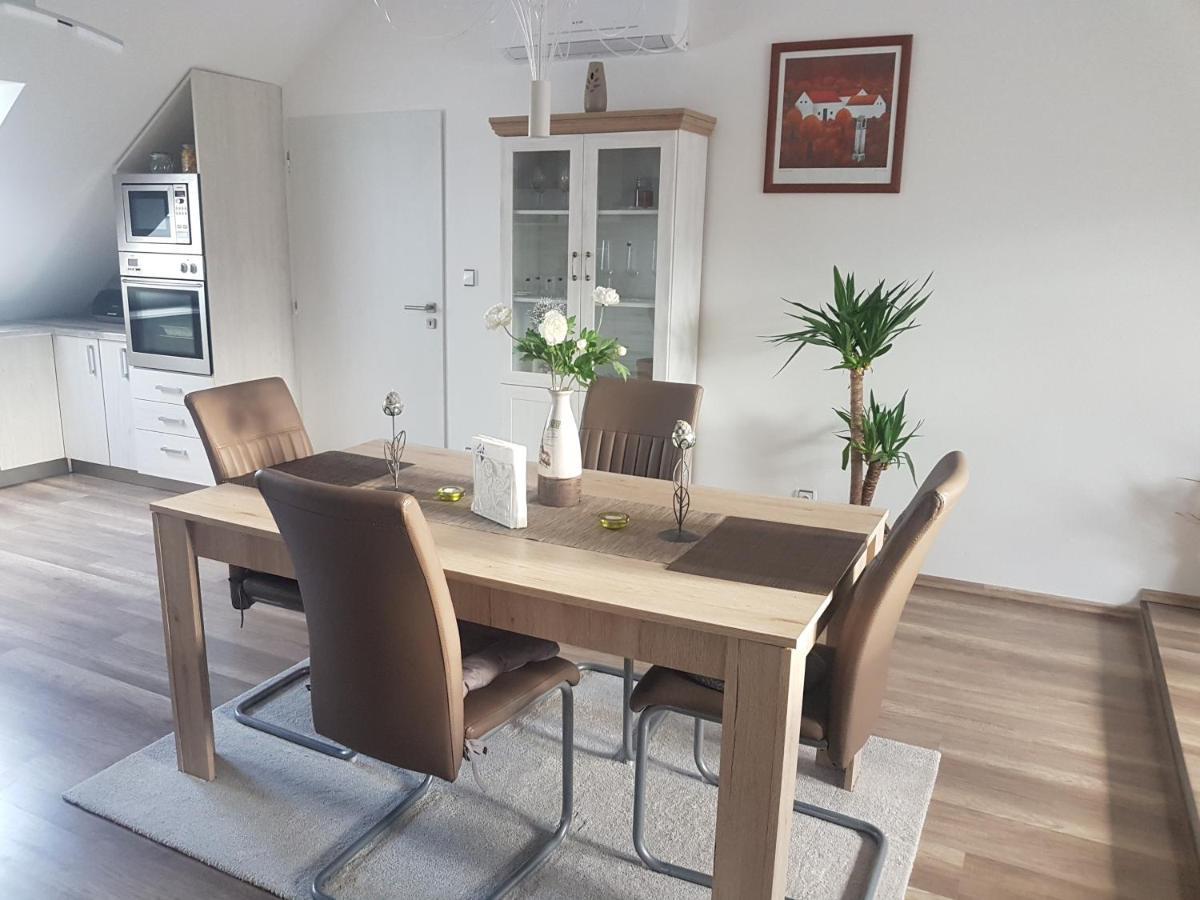 Ubytovani U Spacku Palava Novosedly  Exterior foto