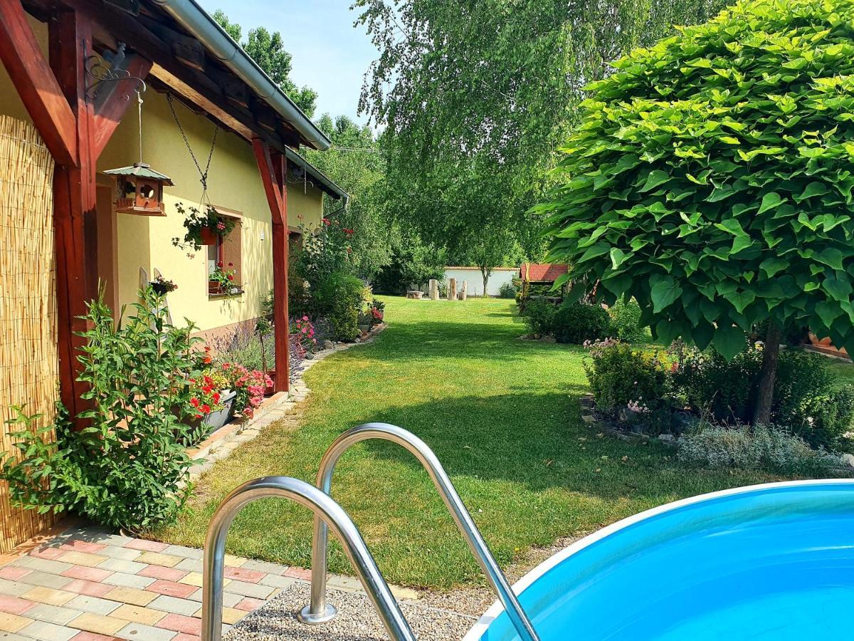 Ubytovani U Spacku Palava Novosedly  Exterior foto